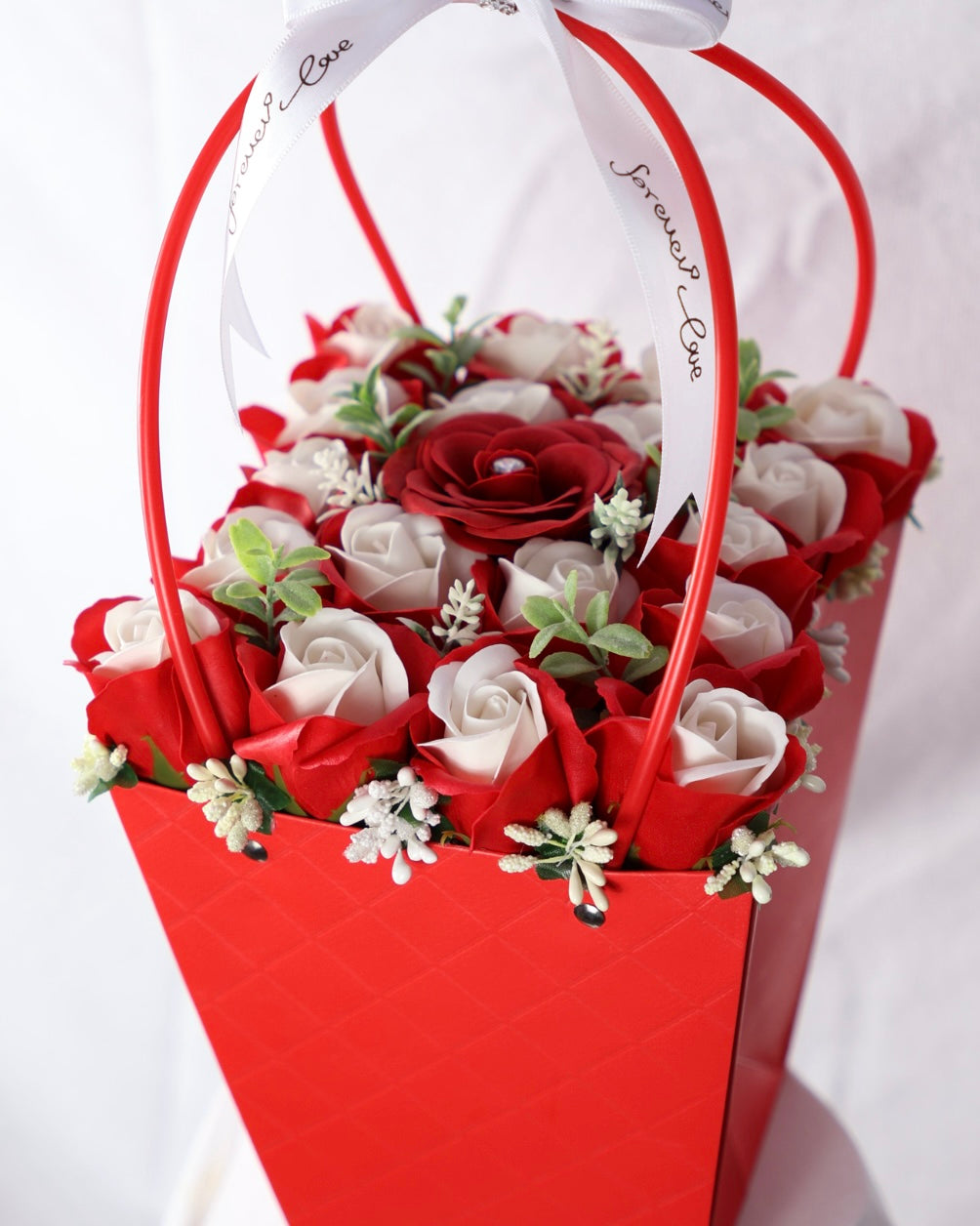 💌MODELUL „TRAISTA CHIC” IN 2 CULORI DIN SAPUN 🎁