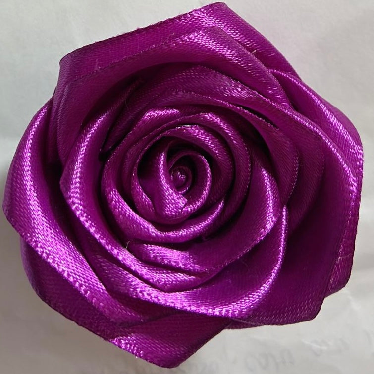 Trandafiri Mov Ametist din Satin