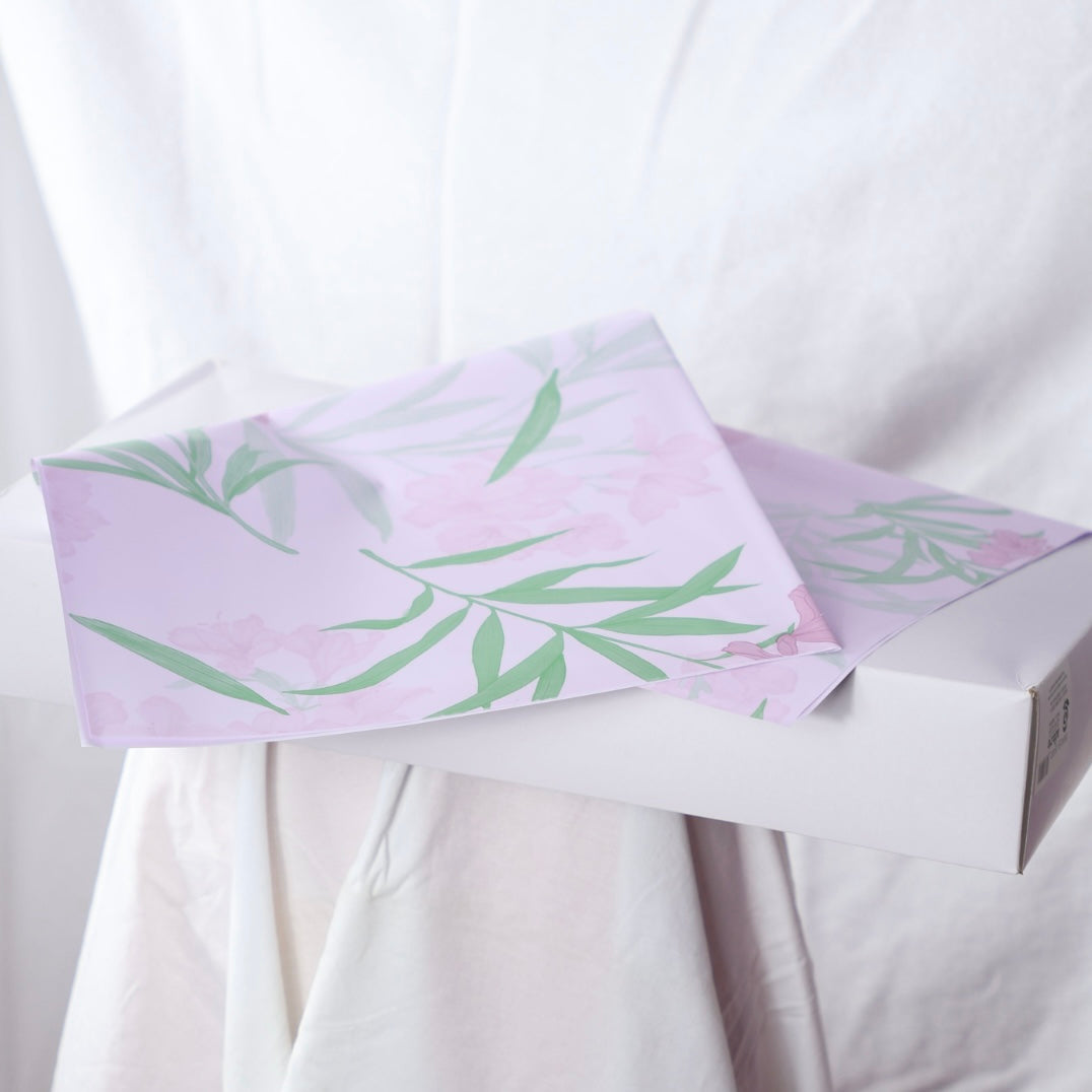 Hârtie Mov cu Model Exotic pentru Buchet