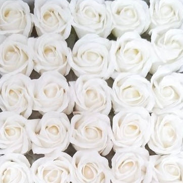 Trandafiri Albi din Săpun